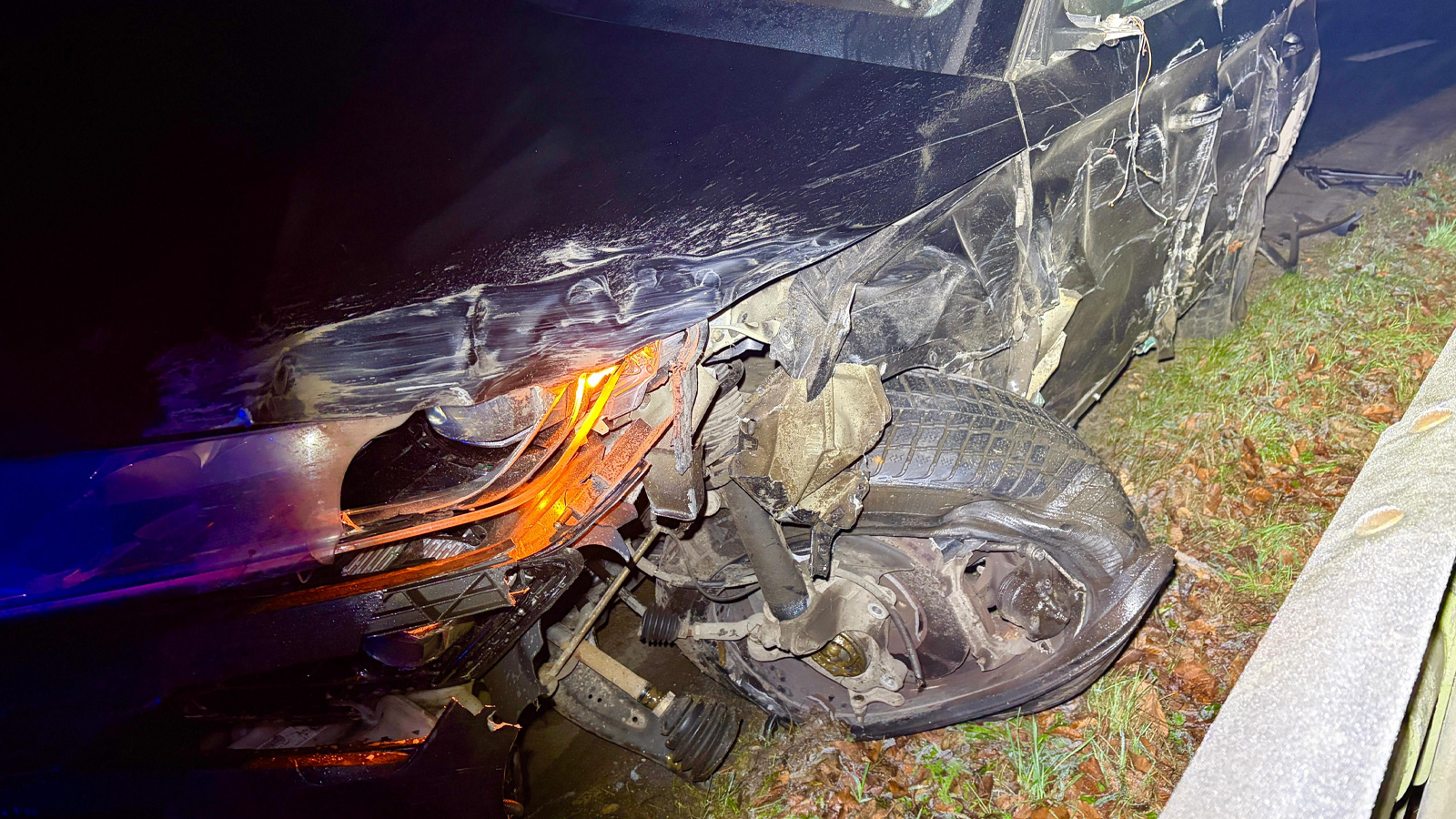 Verkehrsunfall bei Greene: Bundesstraße 64 stundenlang voll gesperrt