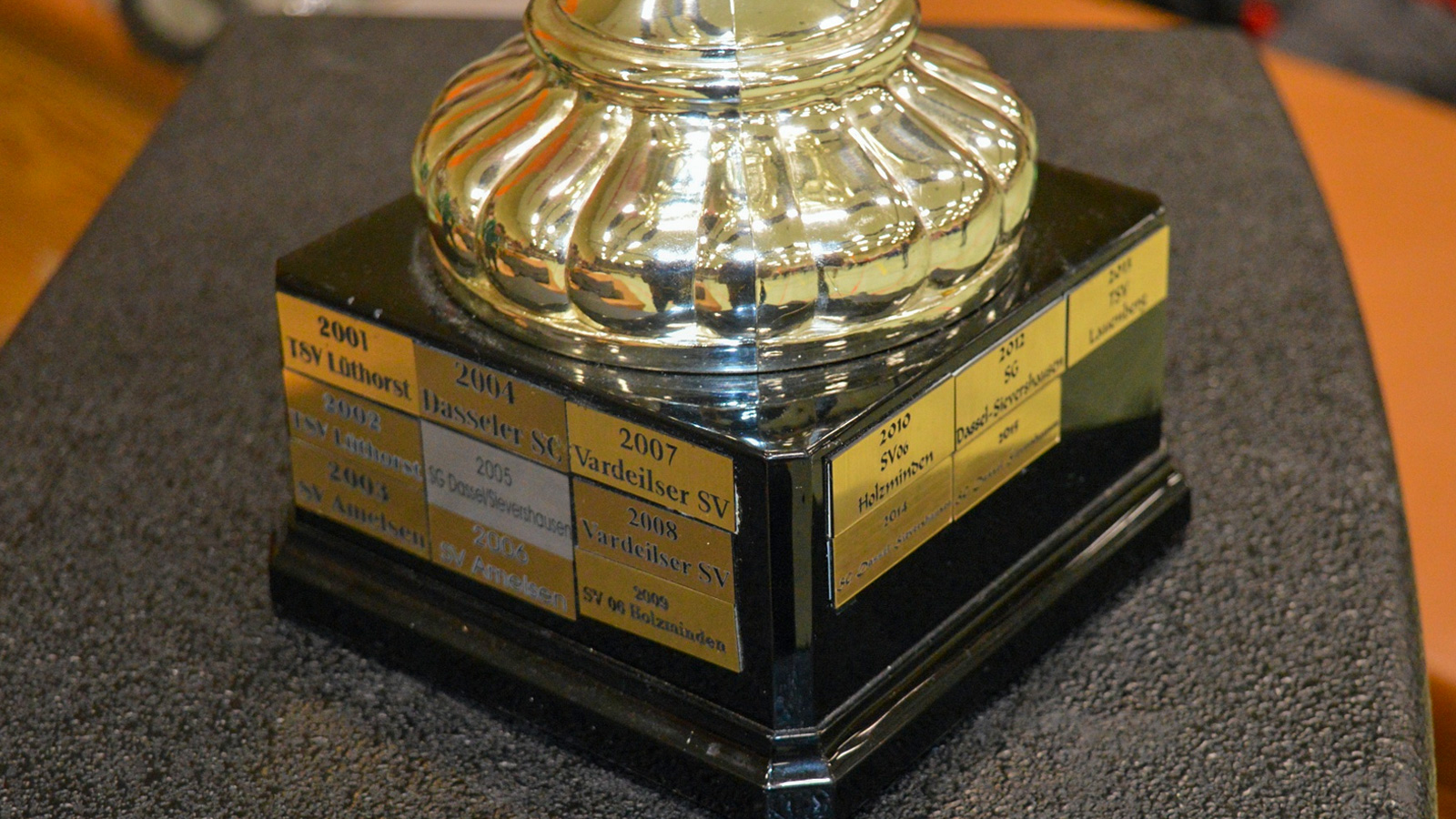 Budenzauber pur: Stadtpokal 2025 verspricht Spannung, Tore und volle Halle in Dassel