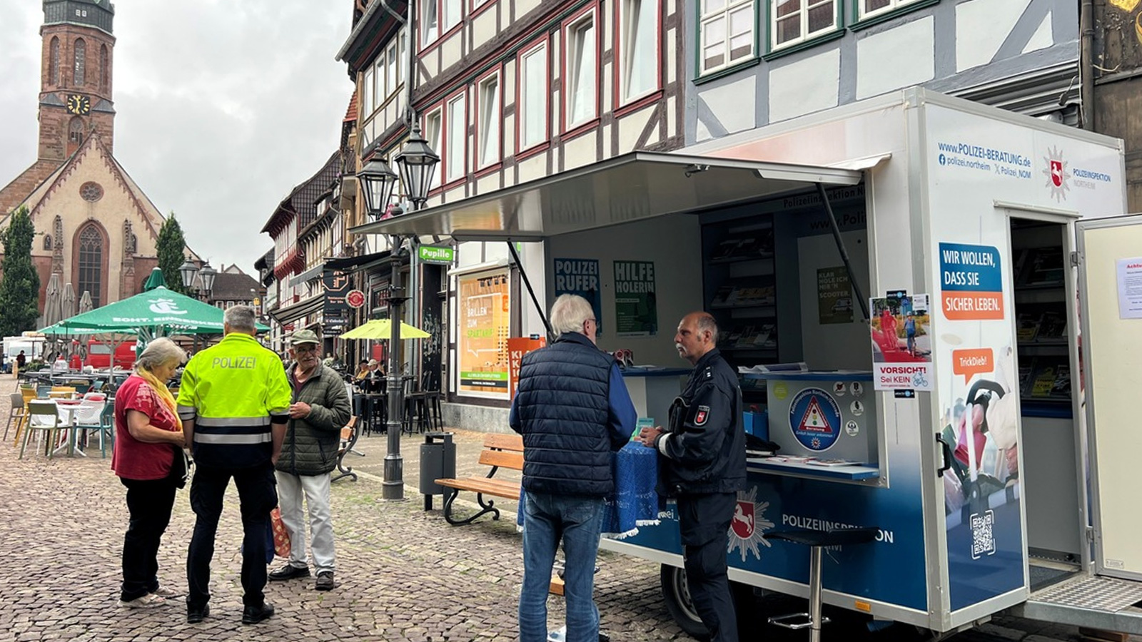 Polizeiinspektion Northeim geht mit Infomobil auf Tour und berät Bürgerinnen und Bürger vor Ort