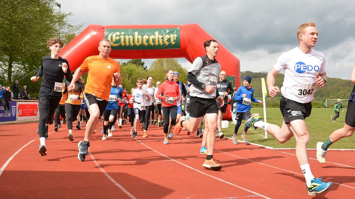Dasseler SC lädt zum 41. Sollinglauf mit Marathon, Familienprogramm und Tombola ins Stadion ein