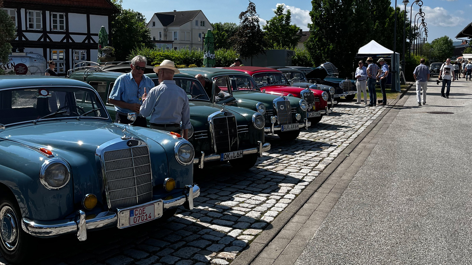 Mercedes-Benz Interessen Gemeinschaft bringt über 200 Oldtimer zum Jahrestreffen nach Einbeck