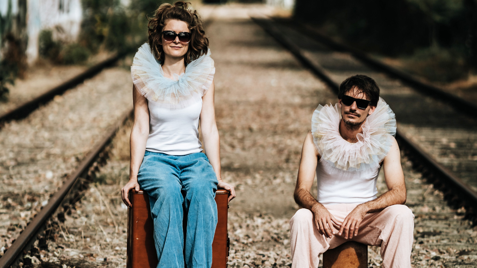 Mackefisch bringen „KOMPLIZIRKUS“ ins Gemeindehaus Uslar beim Literatur- und Kunstkreis