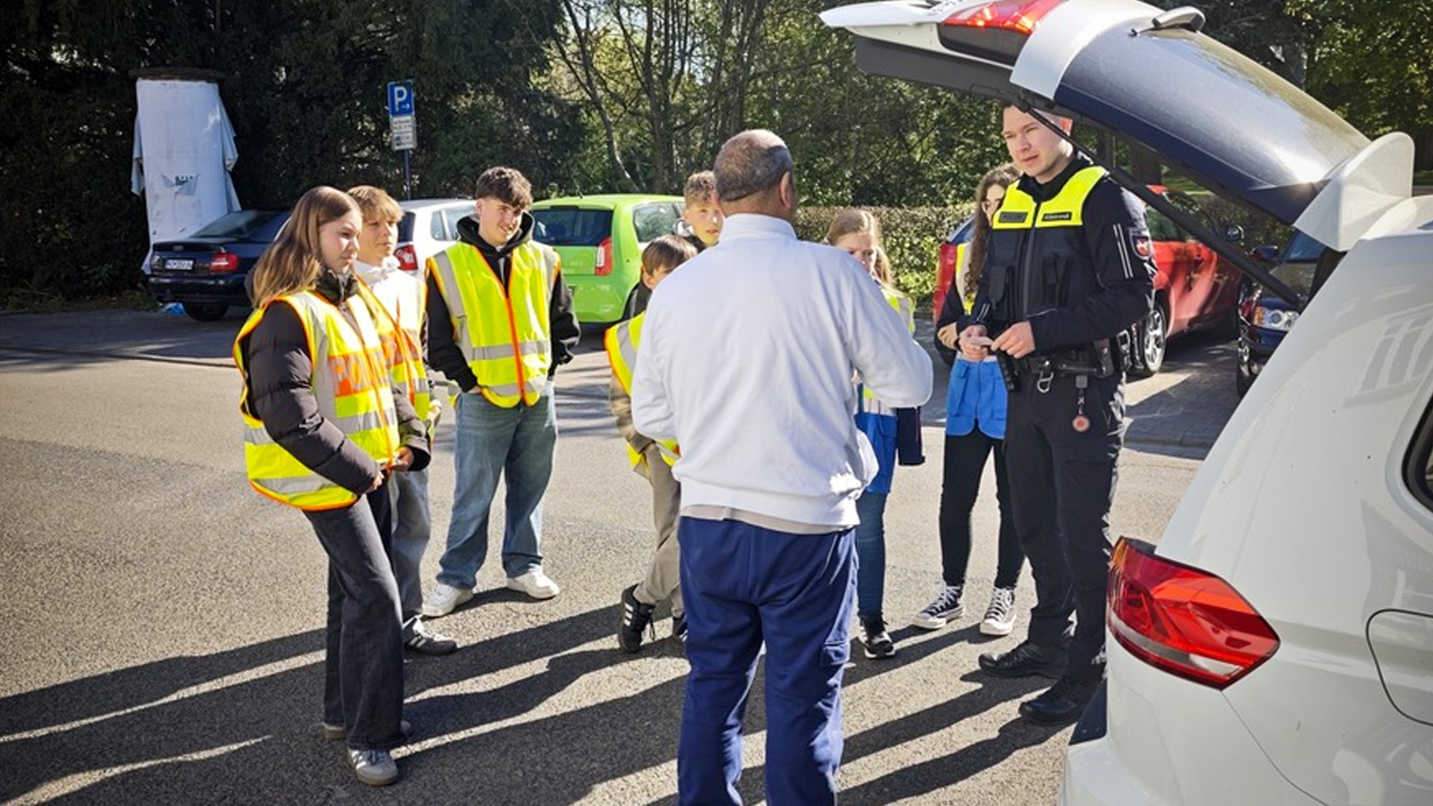Polizeiinspektion lässt 75 Kinder beim Aktionstag „Ermittler von morgen“ in vier Dienststellen hinter die Kulissen blicken