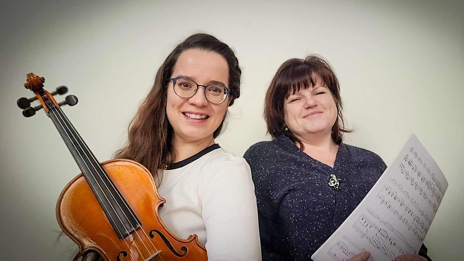 Frühlingskonzert in Salzderhelden: Duo spielt Werke von Bach bis Piazzolla in St. Jacobi