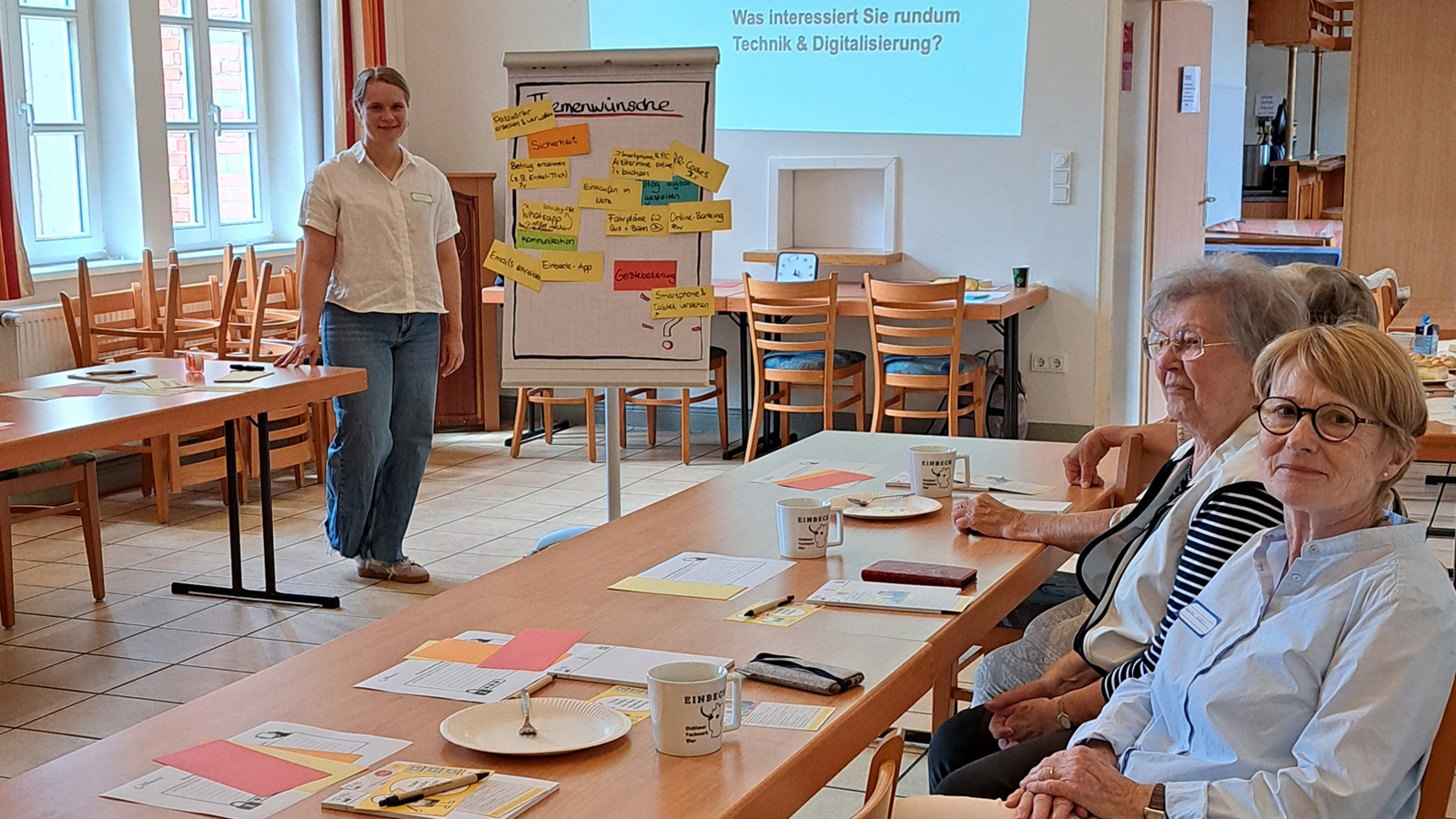 Techniksprechstunde für Seniorinnen und Senioren: WhatsApp und EinbeckGO im Fokus