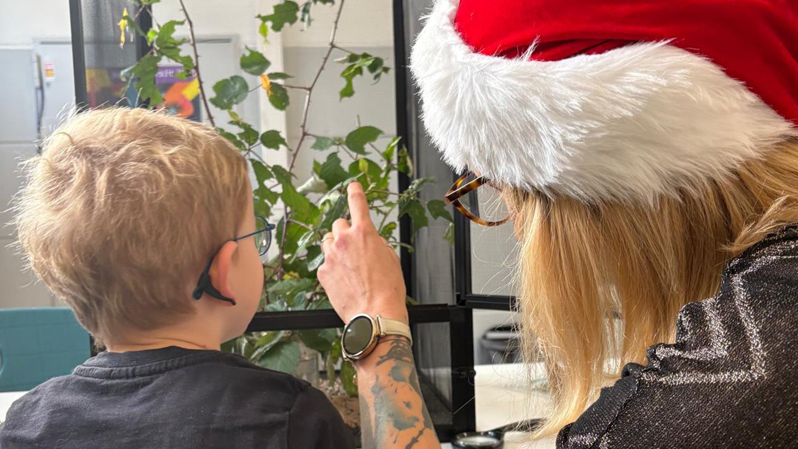 Weihnachtsspecial „einfachMINTmachen“ begeistert im Einbecker MINTmachRaum mit Technik und Kreativität